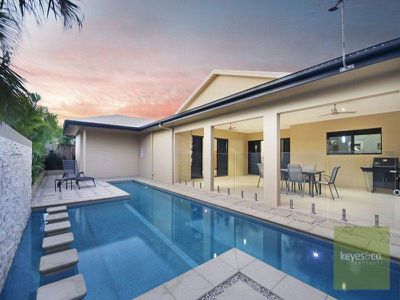 49 Lakeland Boulevard, Idalia