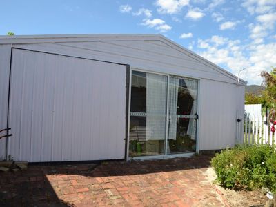 84 Lakeside Avenue, Mount Beauty
