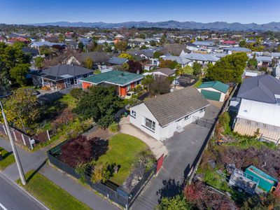 44 Travis Road, Burwood