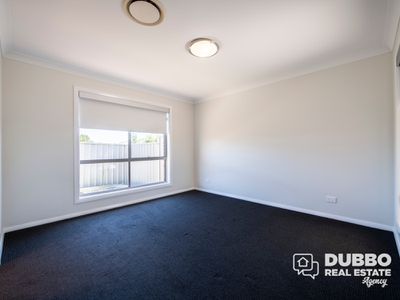 14 Ebor Way, Dubbo