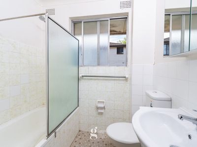 9 / 16 Meadow Crescent, Meadowbank