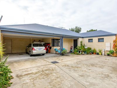 2 / 62 Winton Street, Carey Park