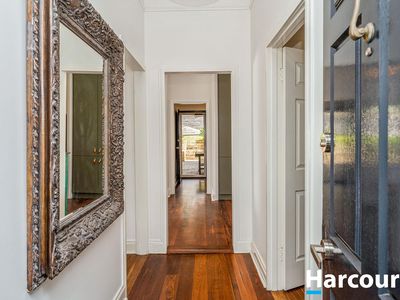 7 Caddy Avenue, West Leederville