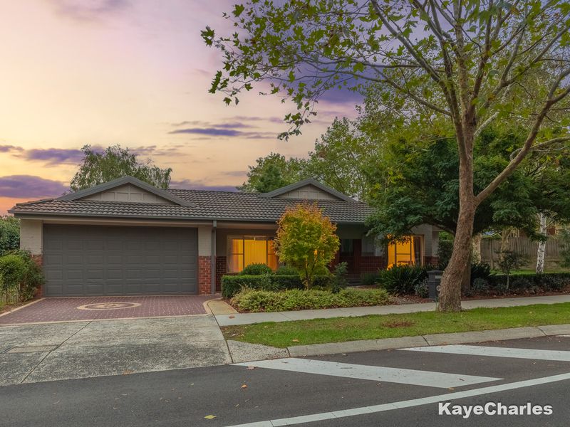 67 Fieldstone Boulevard, Beaconsfield