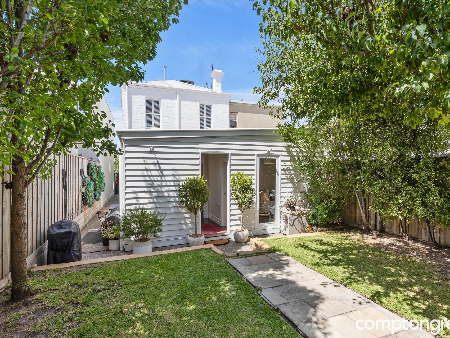 239 Douglas Parade, Newport