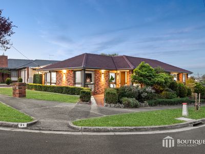 21 Bellbrook Drive, Dandenong North