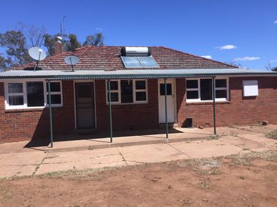 Belford Barber Lane, Alectown