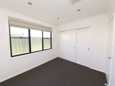 19 /  2-8 Diane Street, Dubbo