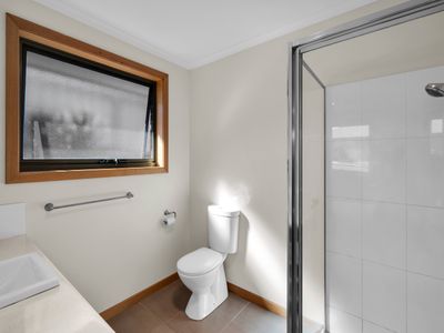 11 Dafnis Drive, Newnham