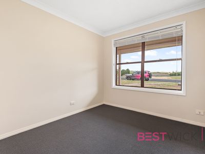 18 Elphinstone Place, Windradyne