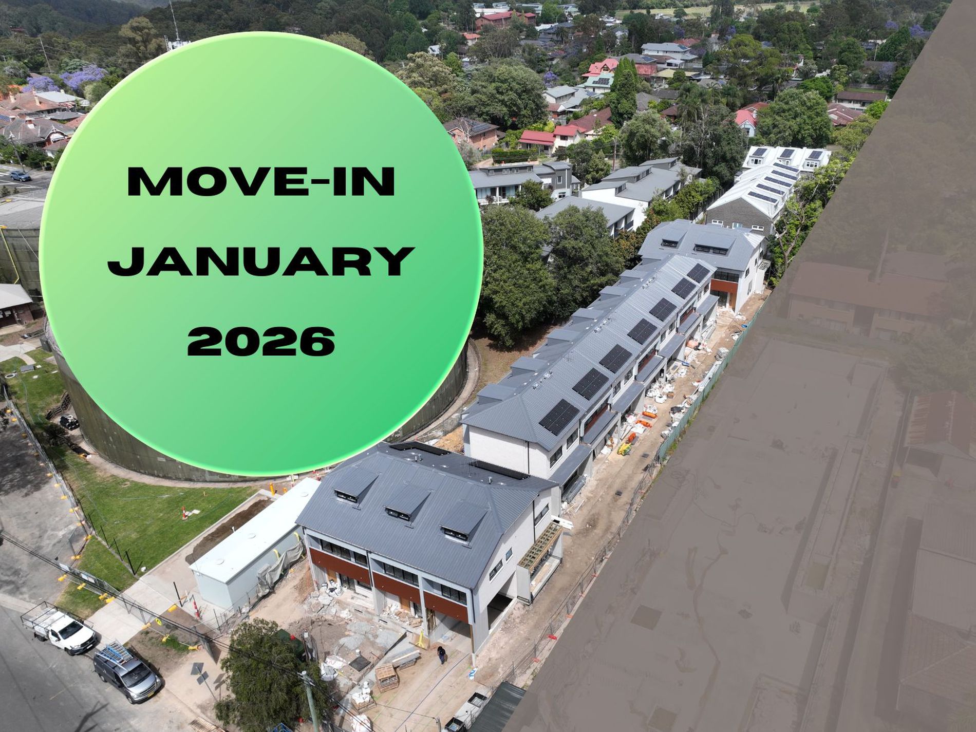 Townhouse / 9-9a Old Berowra Road, Hornsby