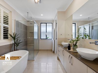 10 Birkdale Circuit, North Lakes