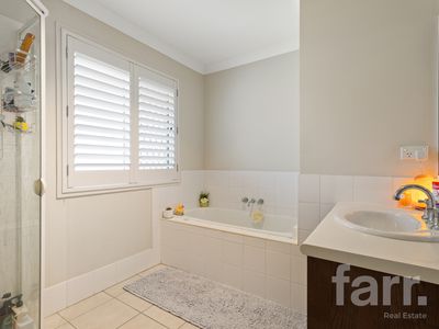 18 Mackenzie Street, Coomera