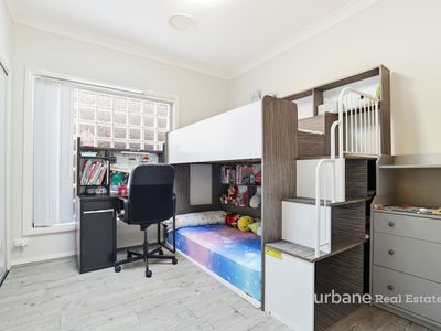 6 Banyan Glade, Schofields