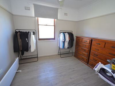 10 Gallop Avenue, Parkes
