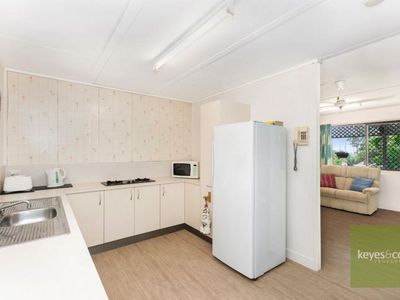 13 Esplanade, Balgal Beach