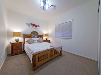 19 Rowland Avenue, Wakerley