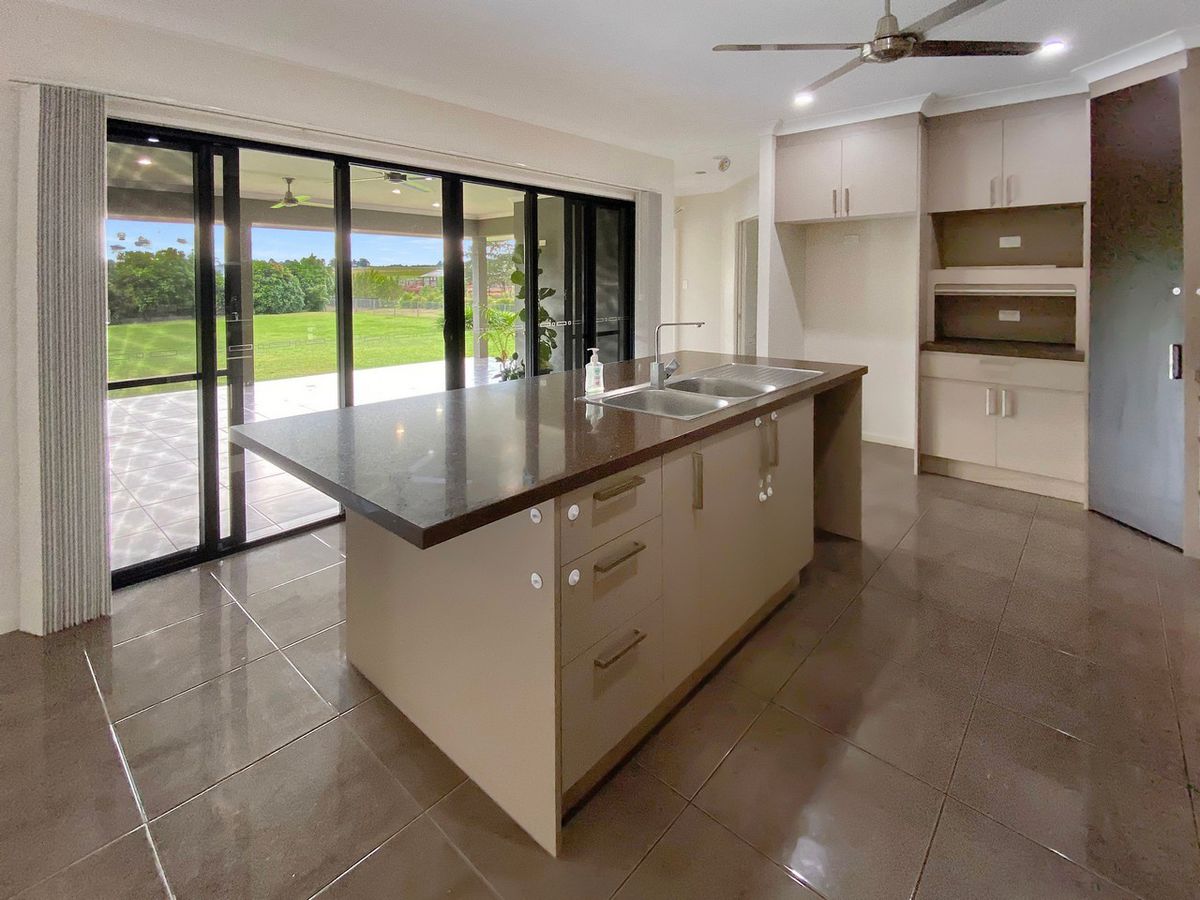 16 Webster Street, Atherton