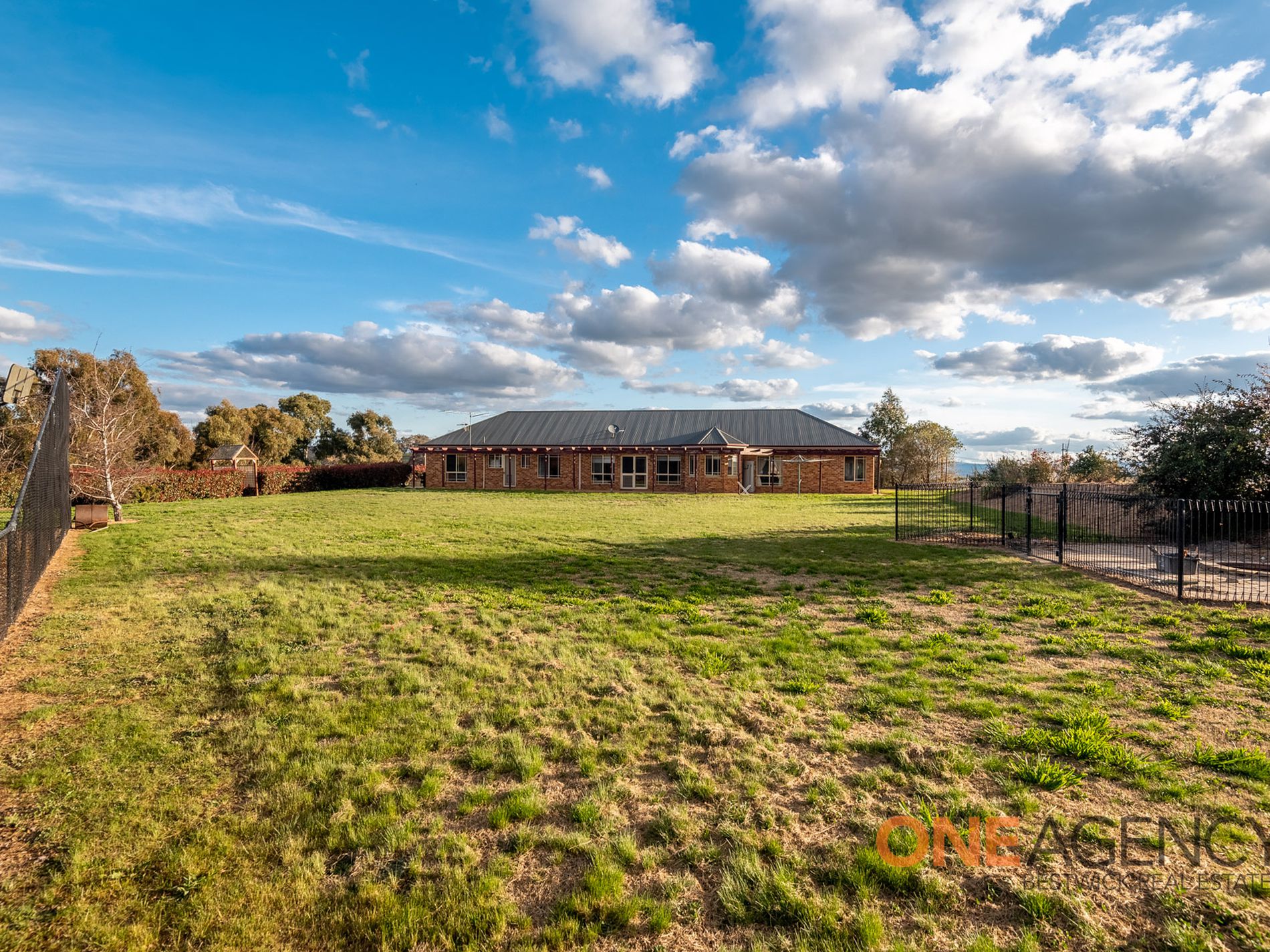 12 McLennan Close, Robin Hill