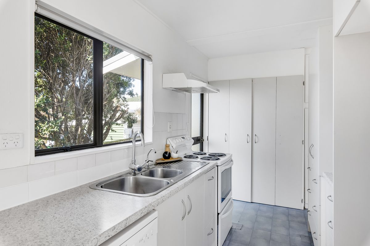 42A Makarini Street, Paraparaumu