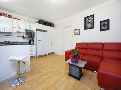 15 / 134 Redfern St, Redfern