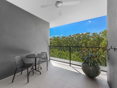 4210 / 18 Parkside Circuit, Hamilton