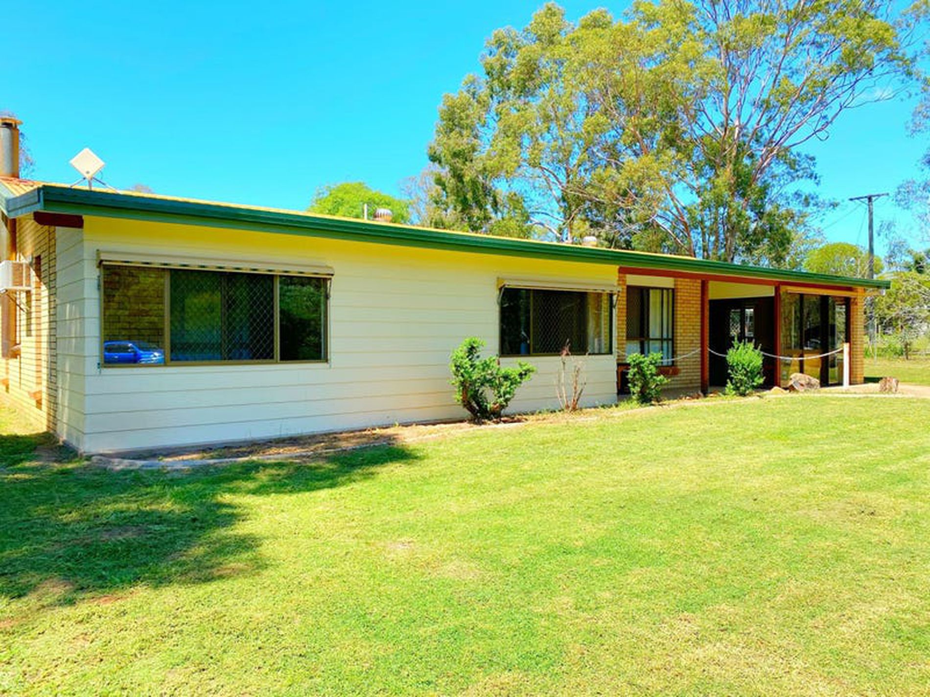 13676 D'Aguilar Highway, Nanango