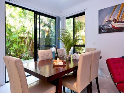 2 / 31 Second Avenue, Broadbeach