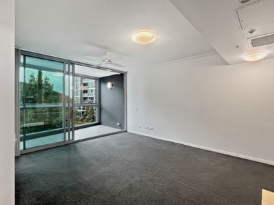 10204 / 8 Harbour Road, Hamilton