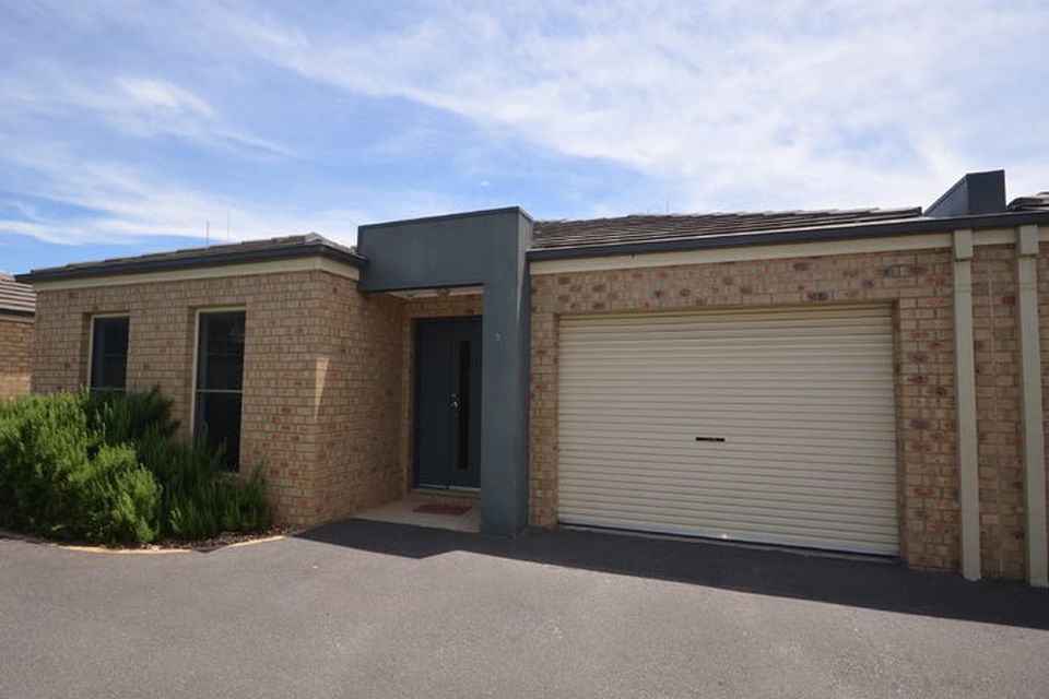 3 / 16 Keck Street, Flora Hill