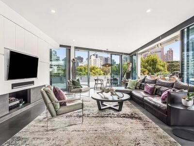 75 / 68 Sir John Young Crescent, Woolloomooloo