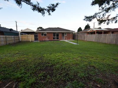 53 Meredith Crescent, Hampton Park