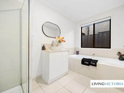 24 Jolimont Road, Point Cook