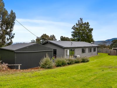 572 Woodbridge Hill Road, Gardners Bay
