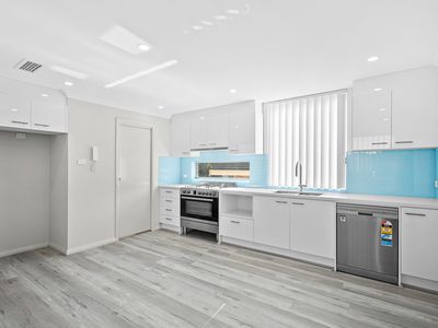 1 / 68 Pur Pur Avenue, Lake Illawarra