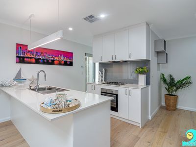 5 Chrysler Approach, Yanchep