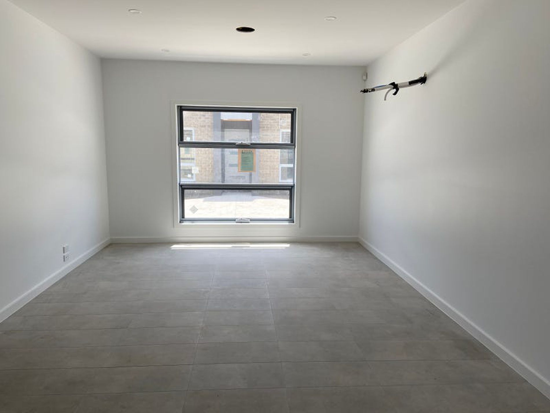 8 / 5 Helms Street, Newcomb