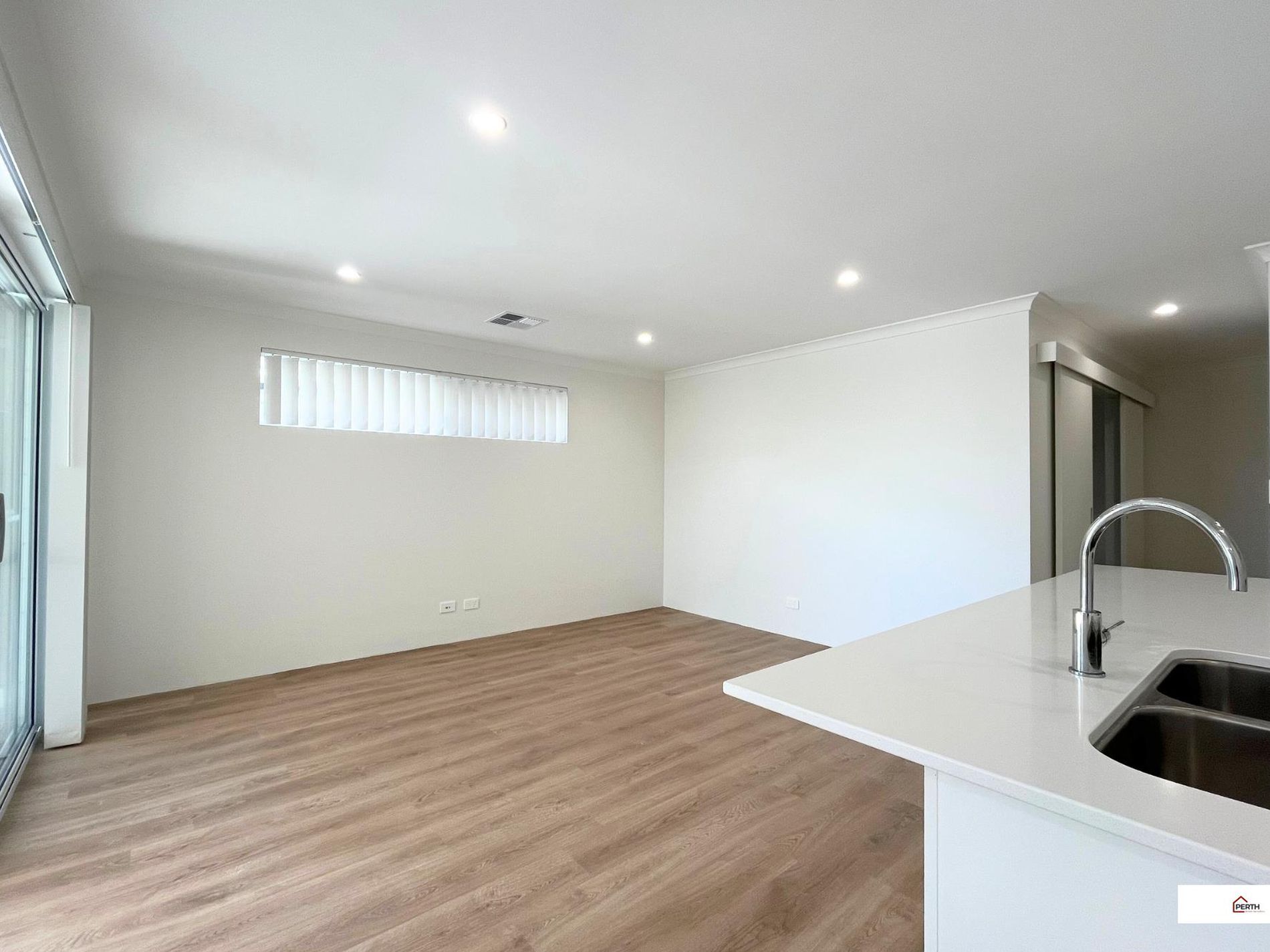 9 Capitola Way, Madora Bay