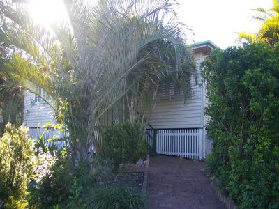 10 King Street, Dinmore