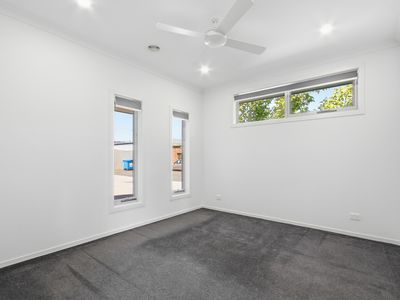 4 Lapwing Lane, Sale