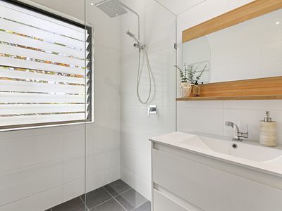 2-4 BARRON GORGE ROAD, Caravonica