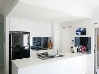 8/3 Leeder Street, Glendalough