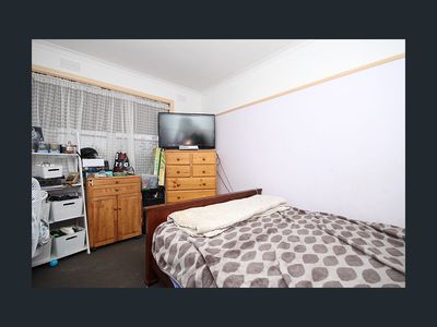 2 Langlands Street, Horsham