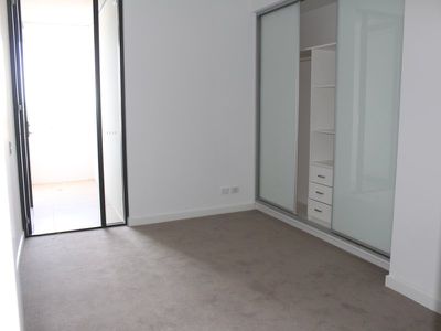 1007 / 36 Shoreline Drive, Rhodes