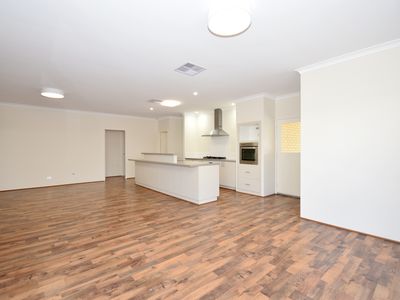 14 Mildura Way, Harrisdale