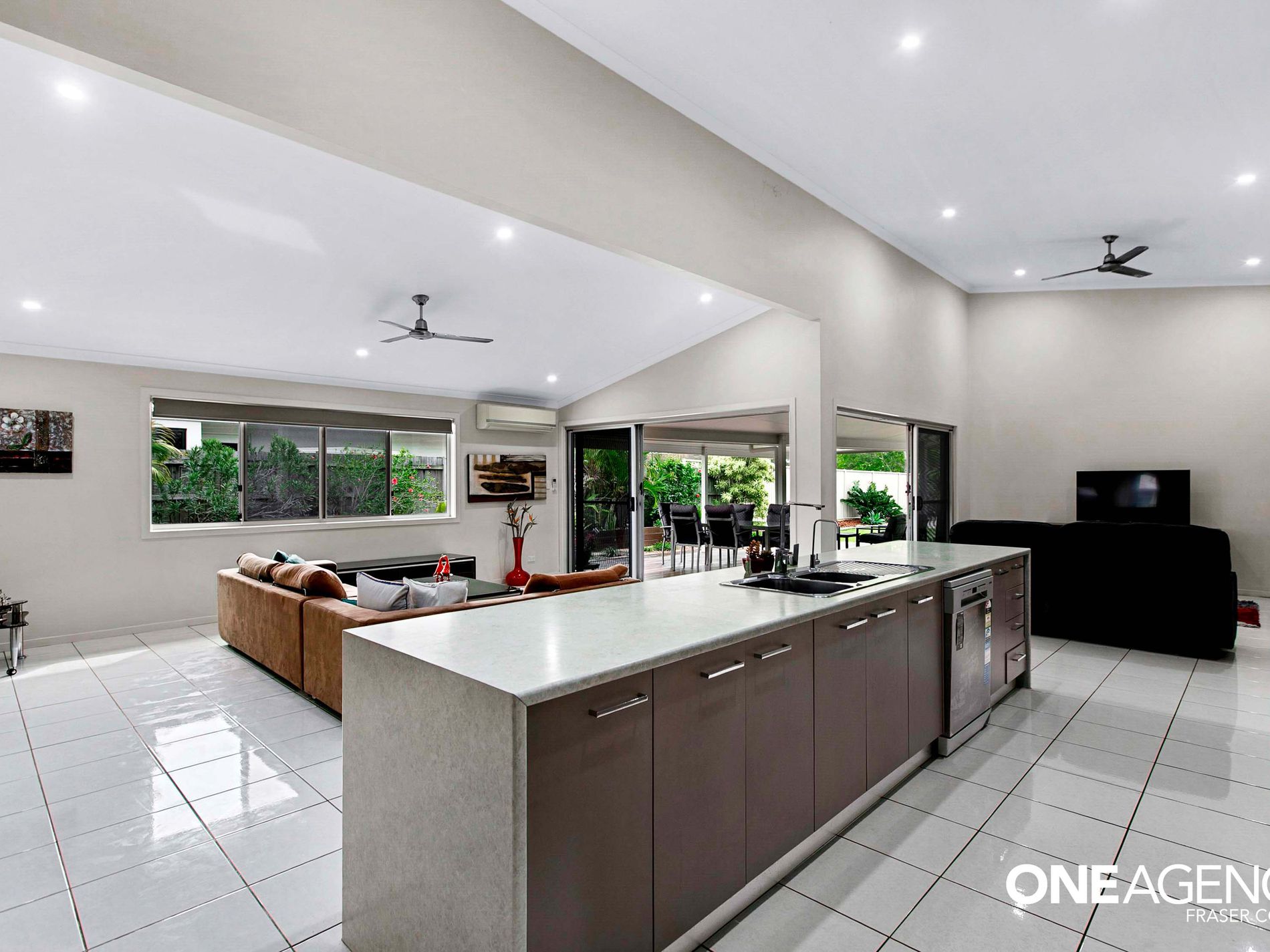 1 Lady Penrhyn Drive, Eli Waters