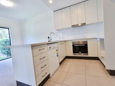 21 / 1 Michel Place, Telina