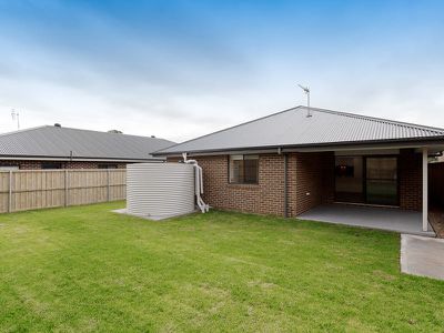 114 Meya Crescent, Fletcher