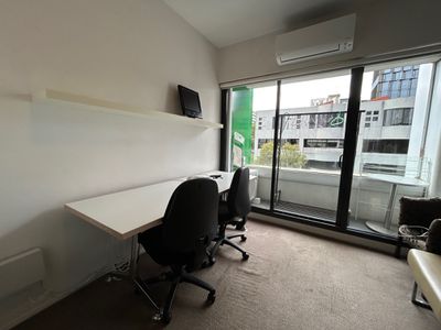 402 / 139 Bouverie Street, Carlton