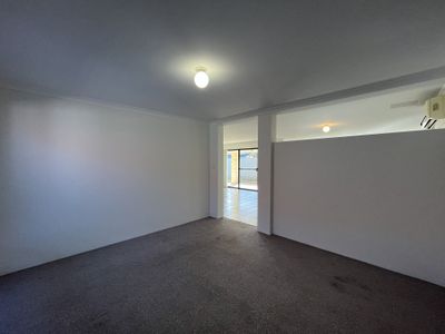 28 Watkins Loop, Tapping